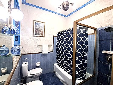 Ba&ntilde;o de la habitacion 1