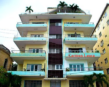 Edificio casa Carmen Laura