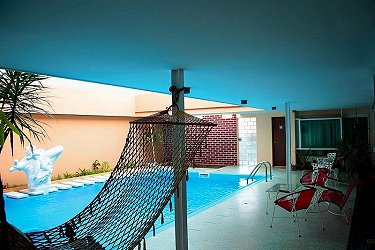La alberca (piscina)