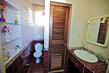 Ba&ntilde;o apartamento 2