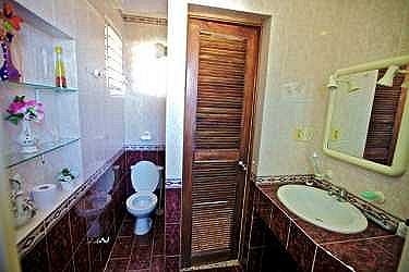 Ba&ntilde;o del apartamento 2