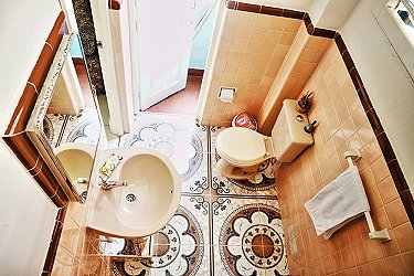Ba&ntilde;o del apartamento