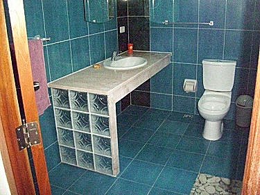 Ba&ntilde;o apartamento 3
