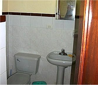 Otro ba&ntilde;o
