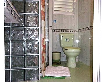 Ba&ntilde;o planta baja