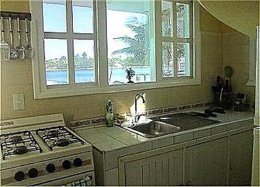 Cocina vista desde otro angulo