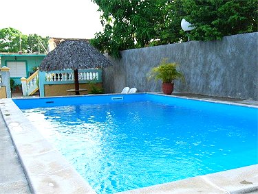 
Ranchon o patio del Hostal, piscina