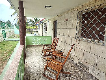 Terraza apartamento frente al mar