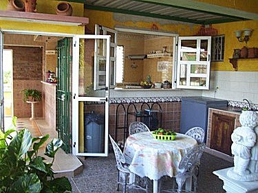 Zona terraza y cocinas-6