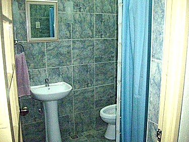 Ba&ntilde;o habitacion 2
