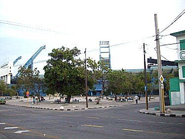 Vista exterior, plaza