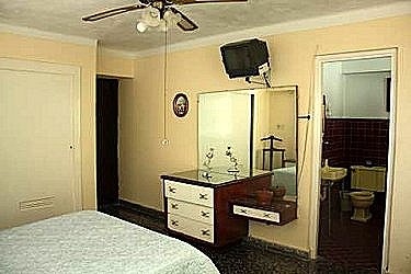 Detalle de la habitacion 1 (ba&ntilde;o al fondo)
