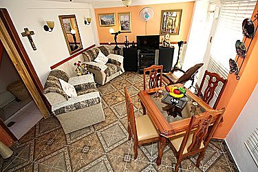 Salon de la casa visto desde arriba