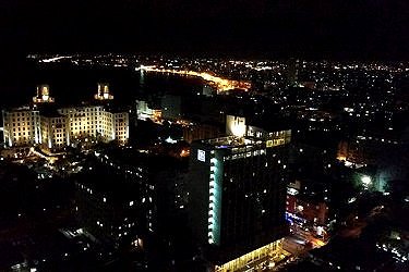 Vista nocturna hacia el Hotel Nacional 