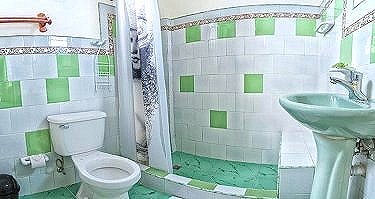 Ba&ntilde;o de la habitacion 1 