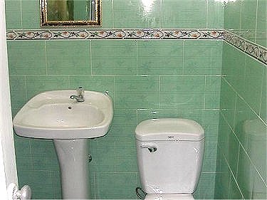Ba&ntilde;o de la habitacion 2