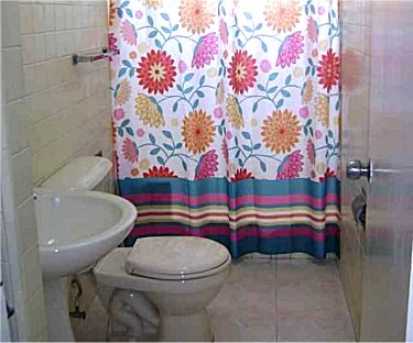 Ba&ntilde;o habitacion 