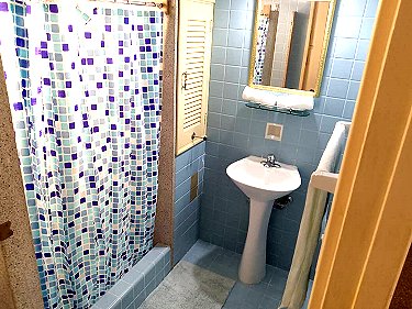 Ba&ntilde;o del apartamento