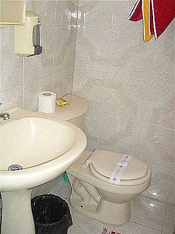 Ba&ntilde;o del apartamento 2