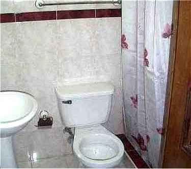 Ba&ntilde;o del apartamento