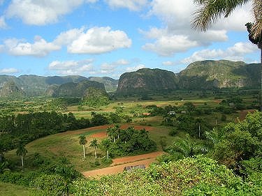 Valle de Vi&ntilde;ales